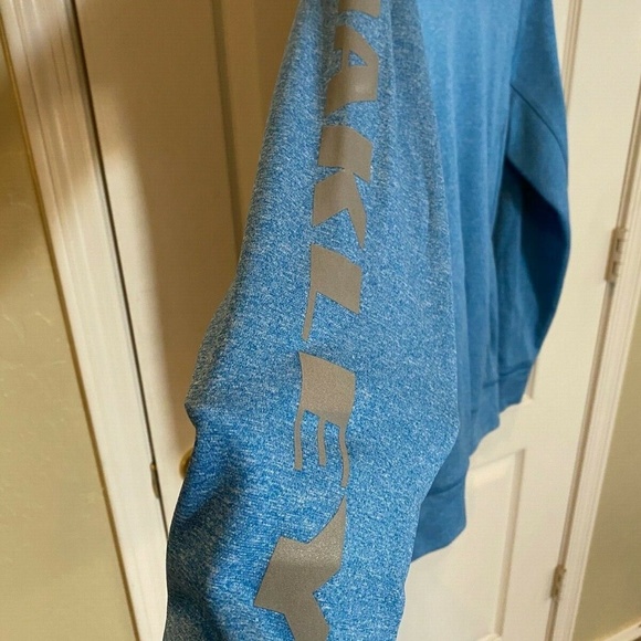Men's Oakley Hoodie - Size S - Picture 5 of 6